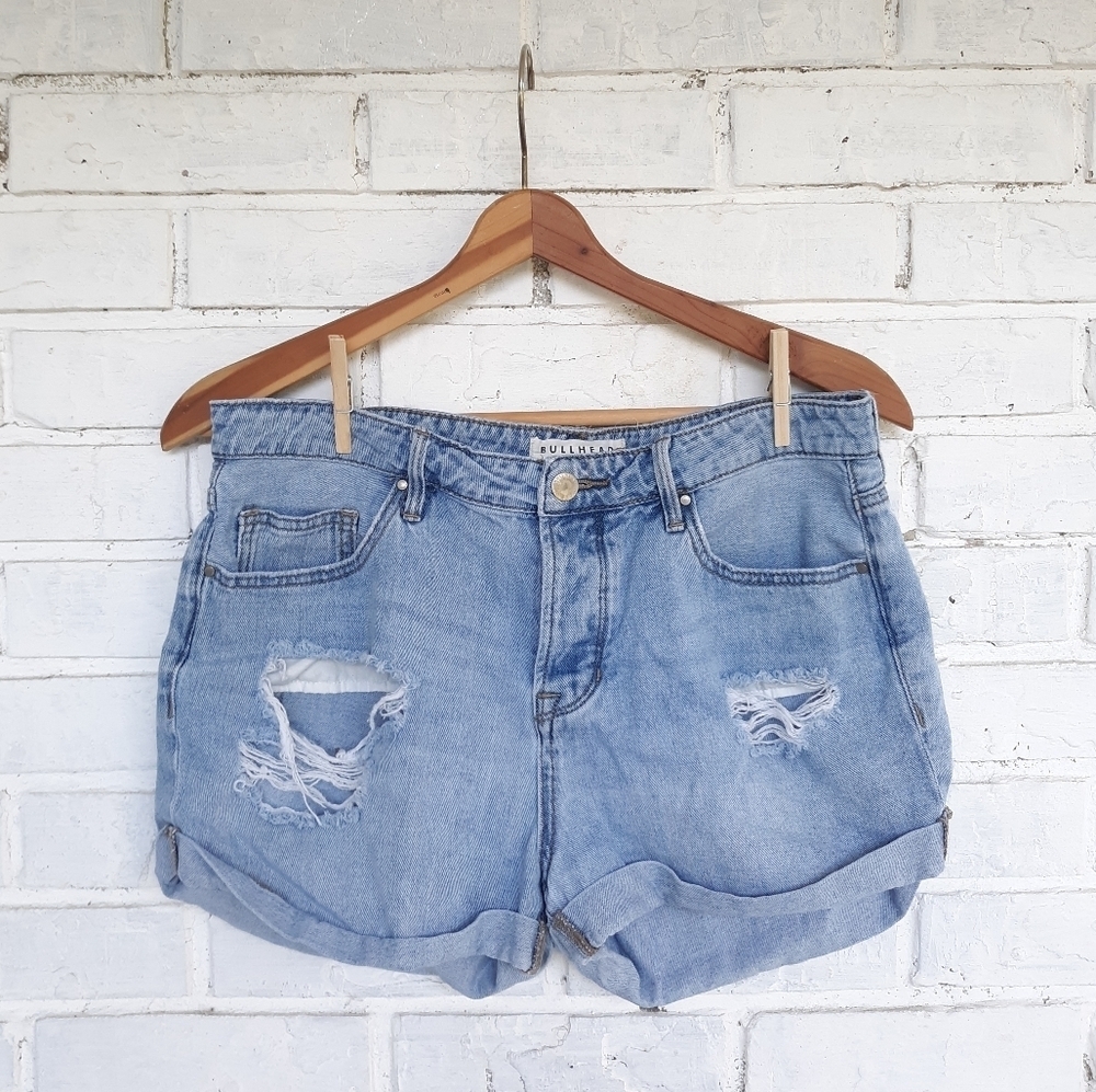Bullhead Denim Girlfriend Shorts size 29